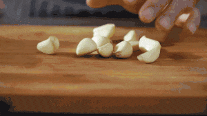 6種家中常用調(diào)味料<strong></p>
<p>調(diào)味料</strong>，吃不對反傷身，很多人不知道:調(diào)味料